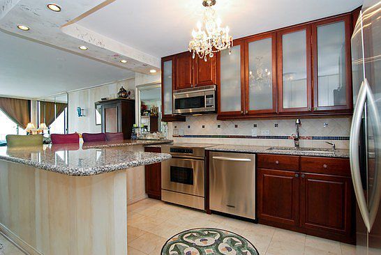 2nd image of 2020 N Lincoln Park W APT 38K