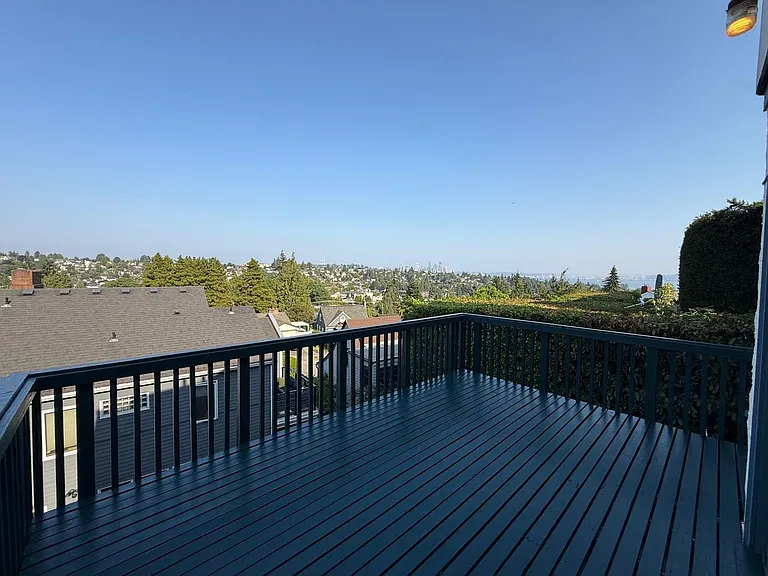 2466 Montavista Pl W — Photo 10