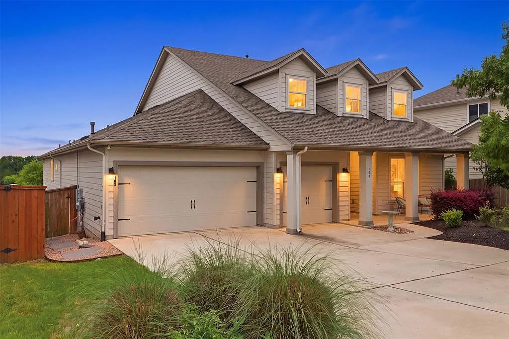 4 bed, 4.0 bath, 3469 sqft, $3,495 — Photo 1
