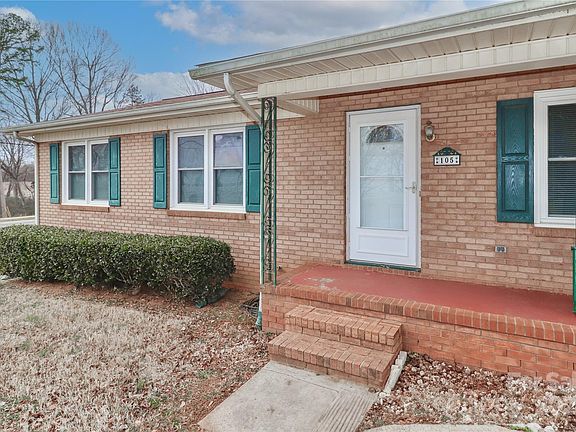 4th image of 105 Kiser Ln