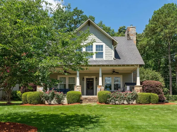 3760 Poe Dr, Vestavia, AL 35223