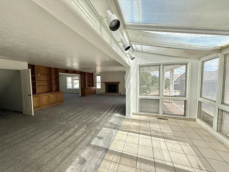 2506 W Grandview Dr — Photo 31