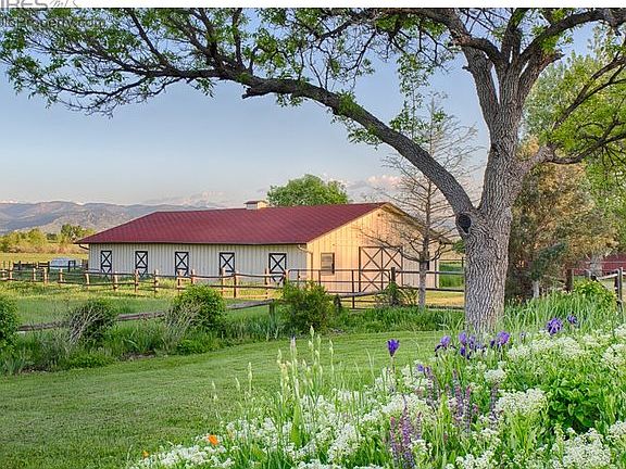 barn
