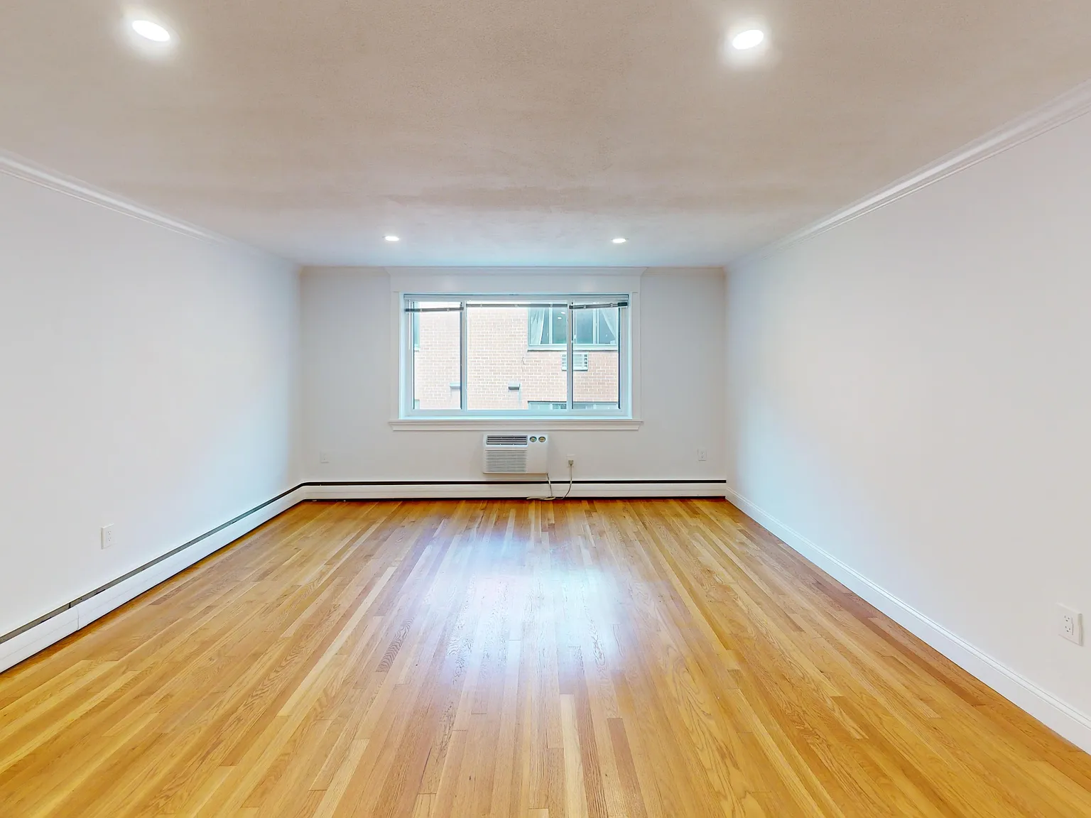 1 bed, 1.0 bath, $2,800 — Photo 4
