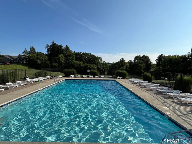124 Colonial Hill Dr #124 — Photo 31