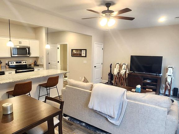 5th image of 354 Fallow Cir