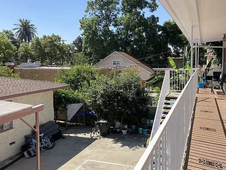 851 N Garfield Ave #3 — Photo 1