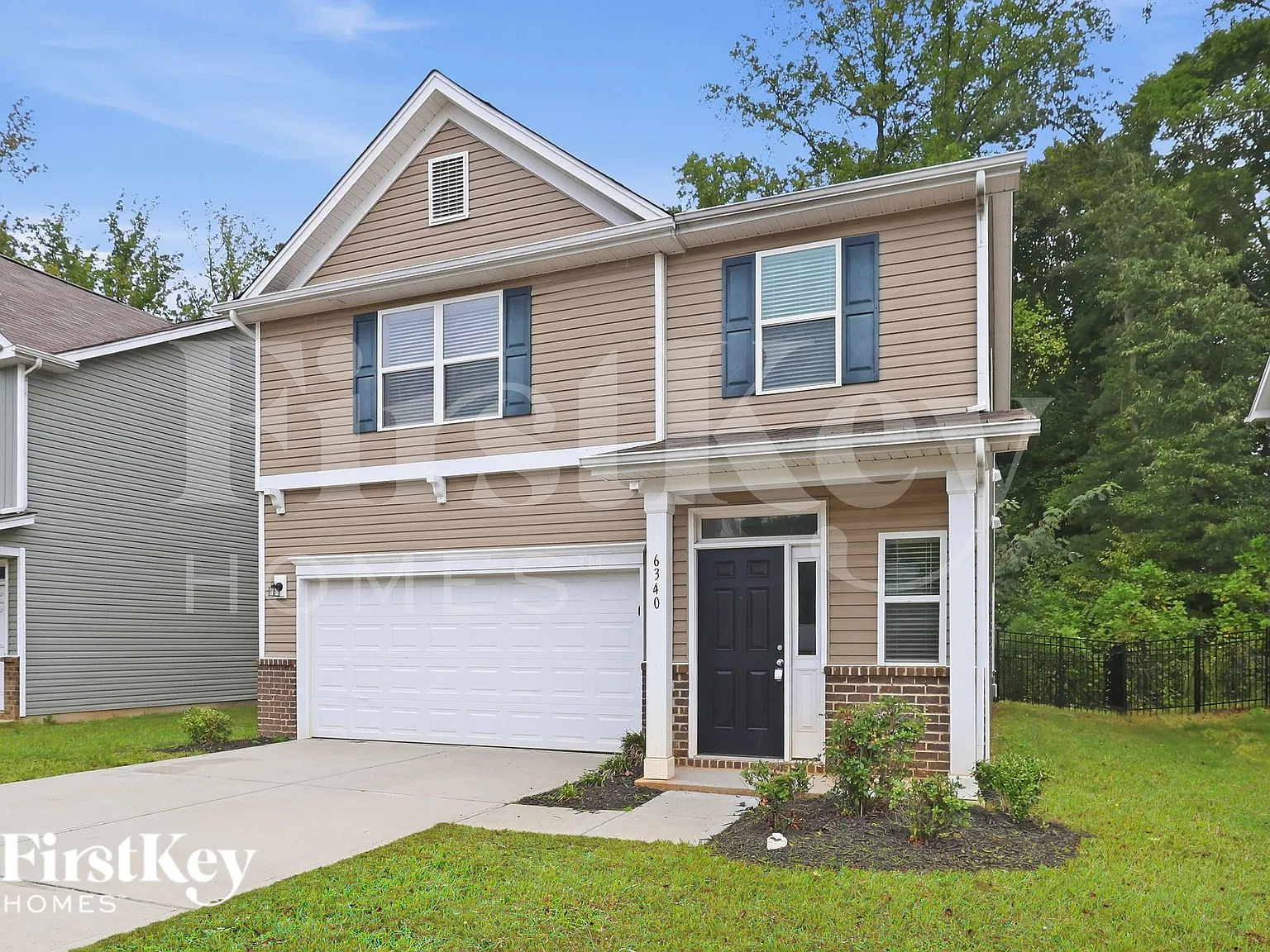 4 bed, 2.5 bath, 1841 sqft, $2,455 — Photo 2