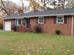 93 Kendall Dr, Newport News, VA 23601