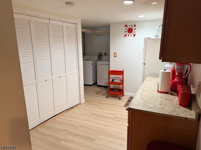 136 Belmohr St #1 — Photo 14