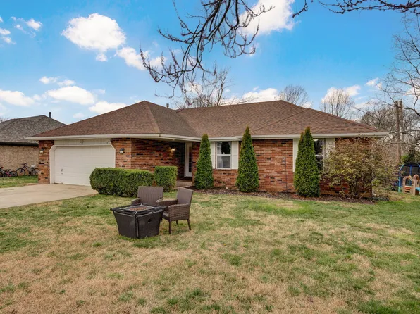 503 N Cherry Circle, Nixa, MO 65714
