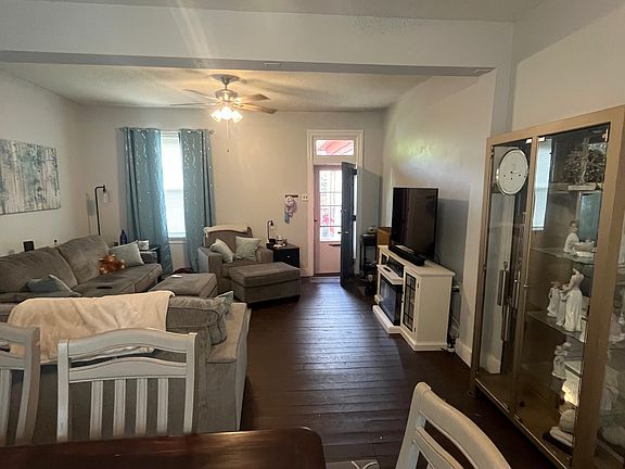 Living and dining area