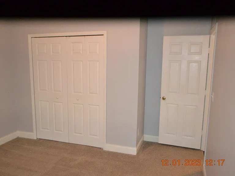 2053 Harcourt Pl — Photo 15