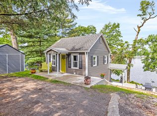 911 Otney Rd, Jackson, MI 49201