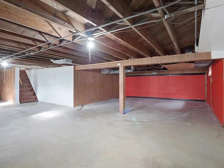 604 N Taylor St — Photo 12