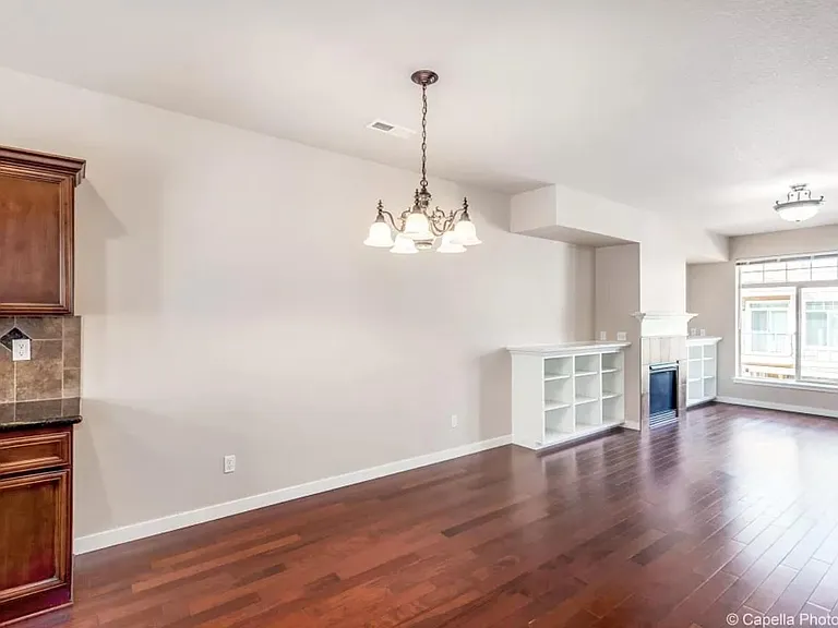 410 NE Patricia Ann Pl — Photo 7