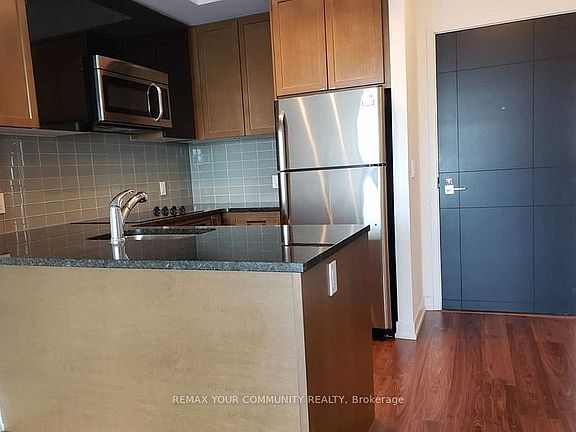 3rd image of 98 Lillian St #2414