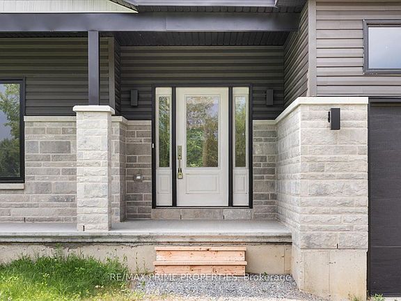 2nd image of 465 Pioneer Rd