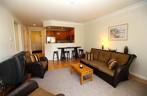 4th image of 204 Clocktower Dr #110