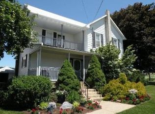 267 Hammertown Rd, Narvon, PA 17555