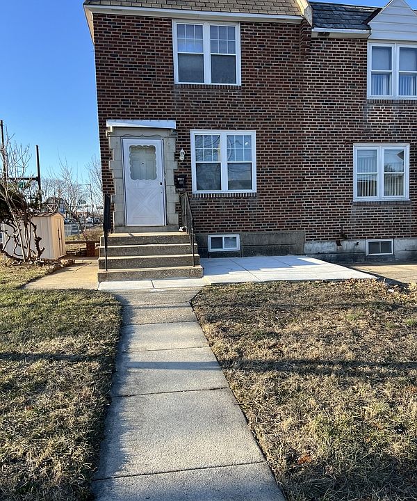 1st image of 7355 Woodcrest Ave #1
