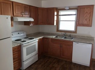 212 N 4th St, Hampton, VA 23664