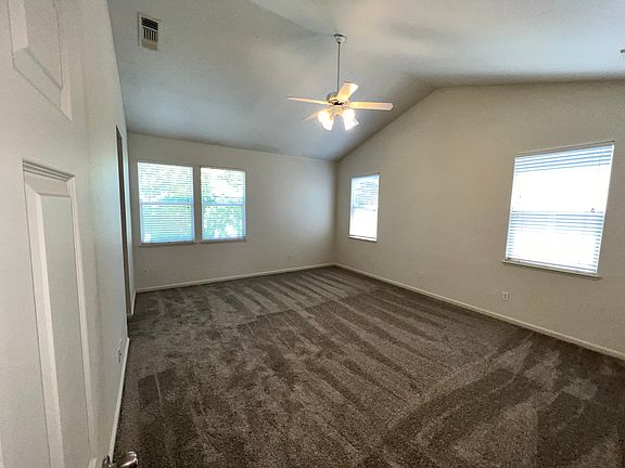 5th image of 948 Countrywood Cir