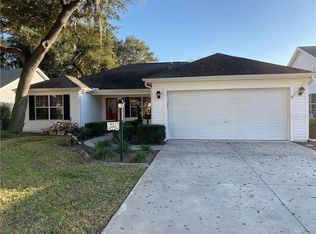 912 Pasadena Way, Lady Lake, FL 32159