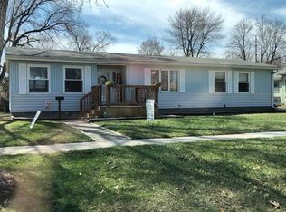 322 17th St, Boone, IA 50036