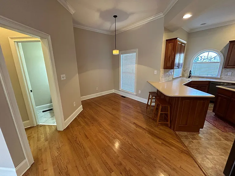 216 Rollingwood Cir NW — Photo 10