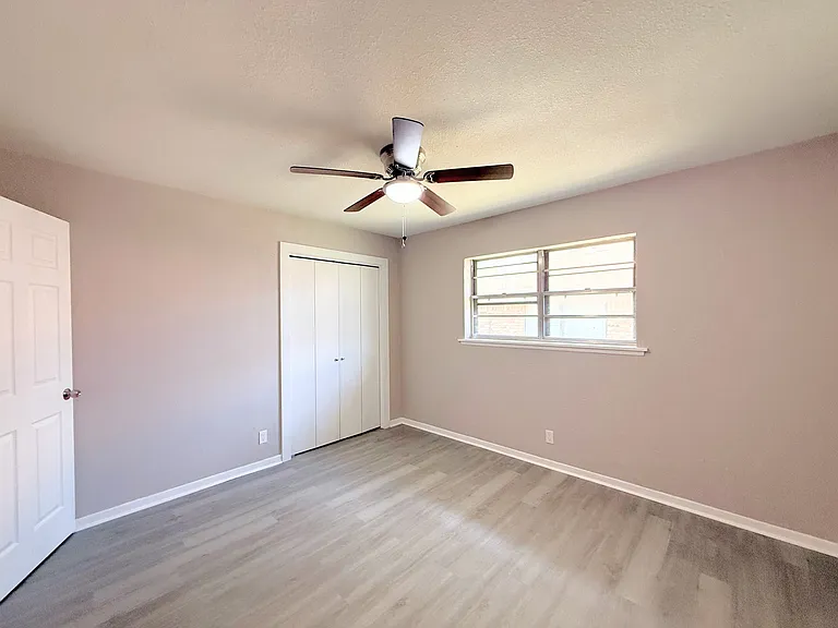 1228 Oak Dr — Photo 17