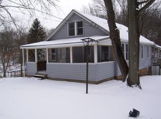 201 Pine Run Rd, Freedom, PA 15042