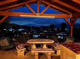19776 Merryhill St, Santa Clarita, CA 91351
