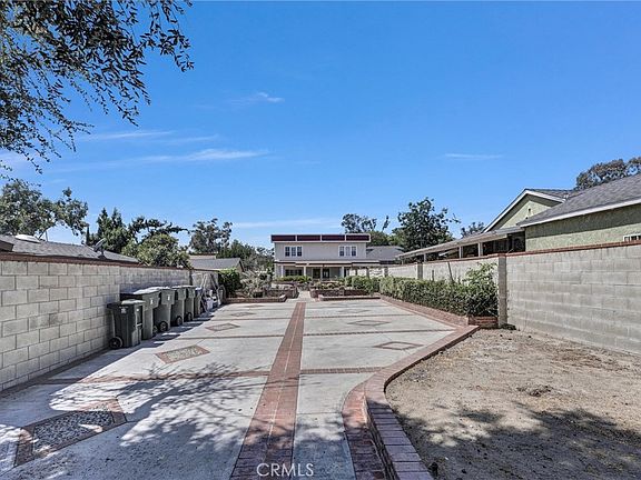 3rd image of 1325 Glen Ave