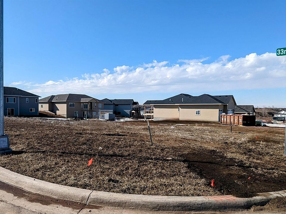 2nd image of 2513 S Galena Ct