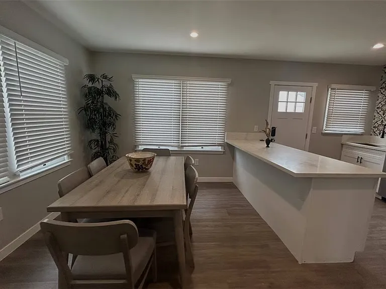 181 N Waverly St #181 — Photo 10