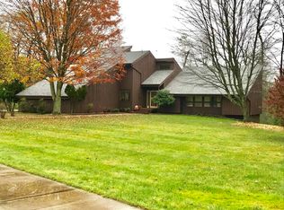 7230 N 41st St, Augusta, MI 49012