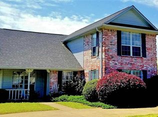 111 Diane Ln, Mount Pleasant, TX 75455