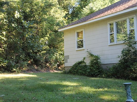 2nd image of 45 Lakeport Dr