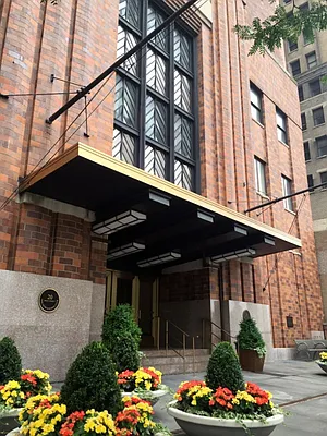 Sold by Sotheby's International Realty | media 1