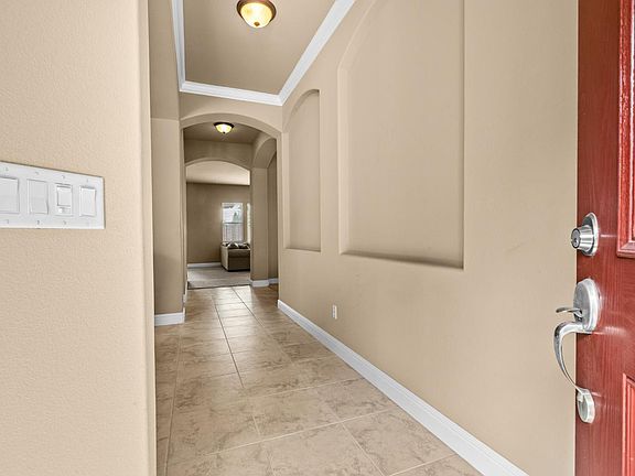 3rd image of 7121 Gladwin Way