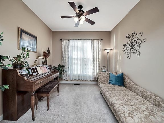 3rd image of 2822 Marcellus Dr