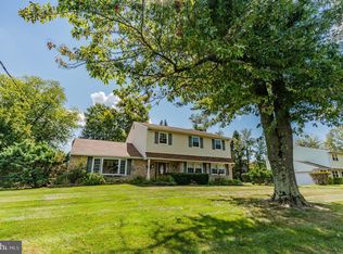 1449 Fort Washington Ave, Ambler, PA 19002
