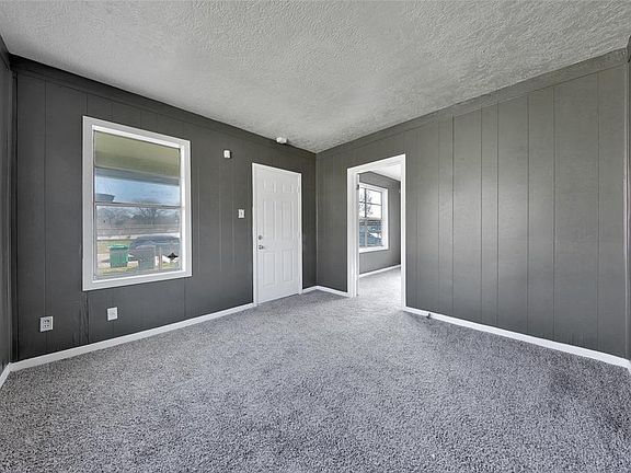 4th image of 6415 Lockwood Dr