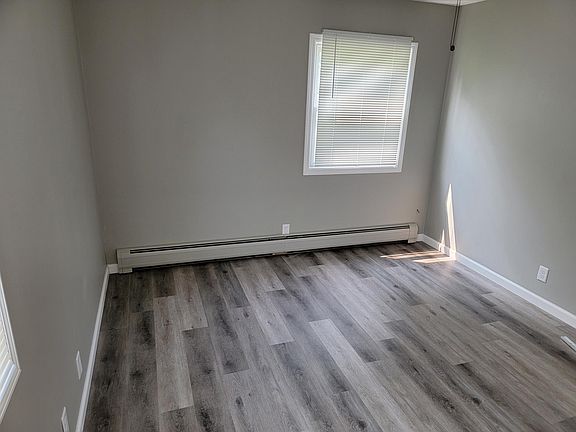 3rd image of 412 N William St APT 5
