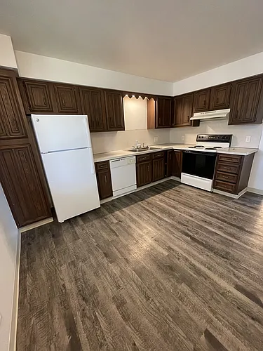 Whispering Pines Apartments Photo 1