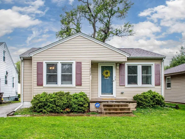 3213 N Parish Ave, Peoria, IL 61604