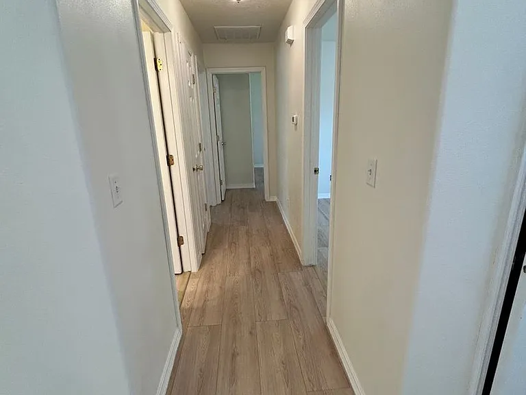 607 Desta St — Photo 14