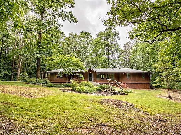 3rd image of 14317 Beaver Creek Dr