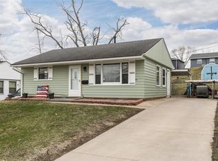 1711 11th Ave SW, Cedar Rapids, IA 52404